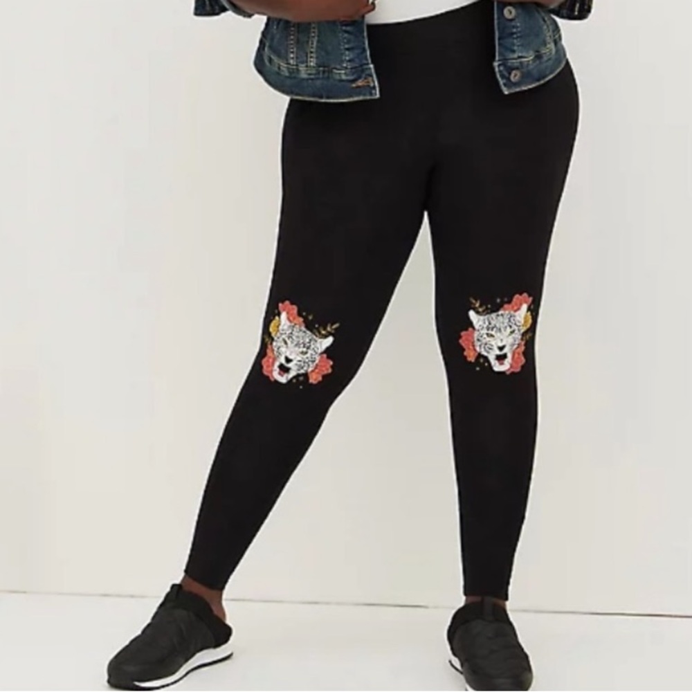 Torrid premium cheetah print knee leggings 3X